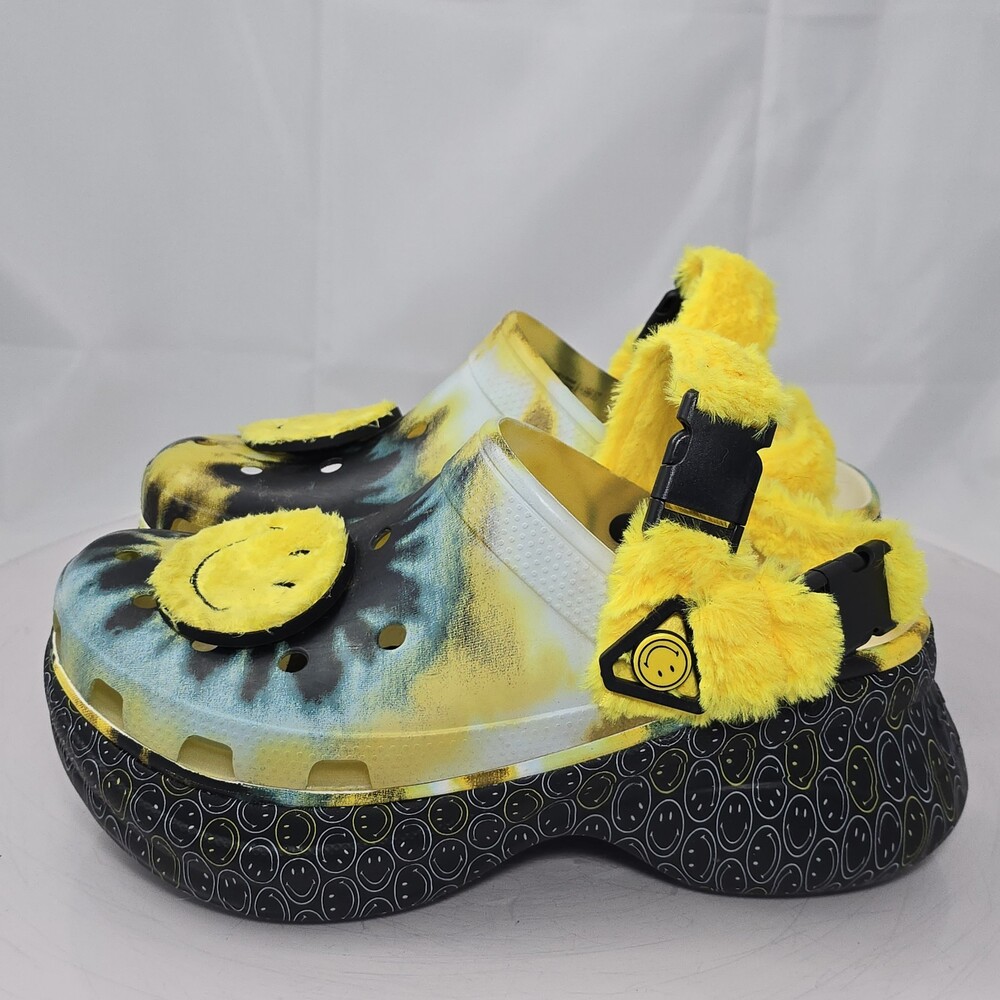 Crocs Mega Crush Translulent 9 Classic Bae Buckle Smiley Tie Dye Platform Clogs